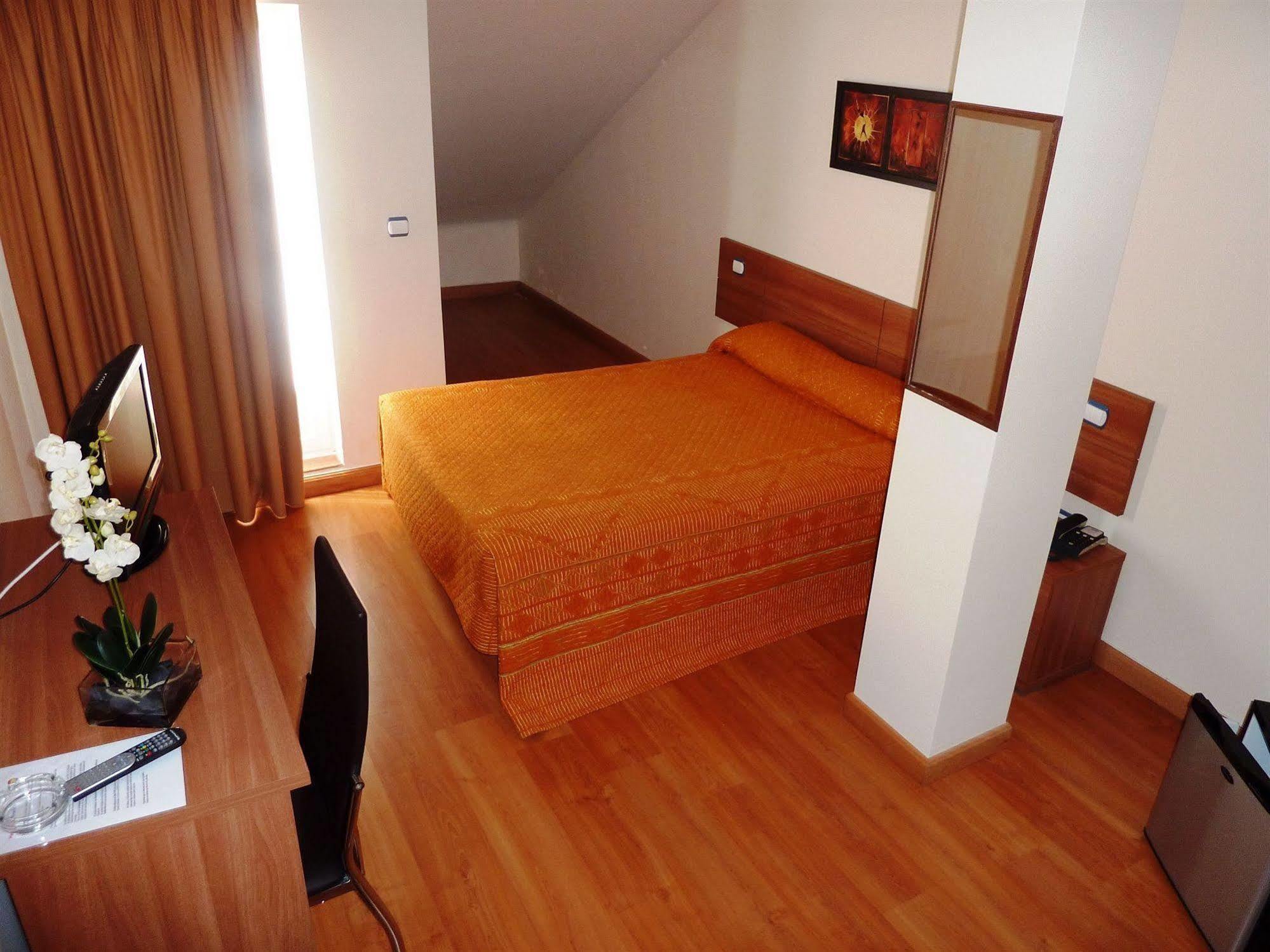 Hostal La Morada La Cistérniga Eksteriør bilde