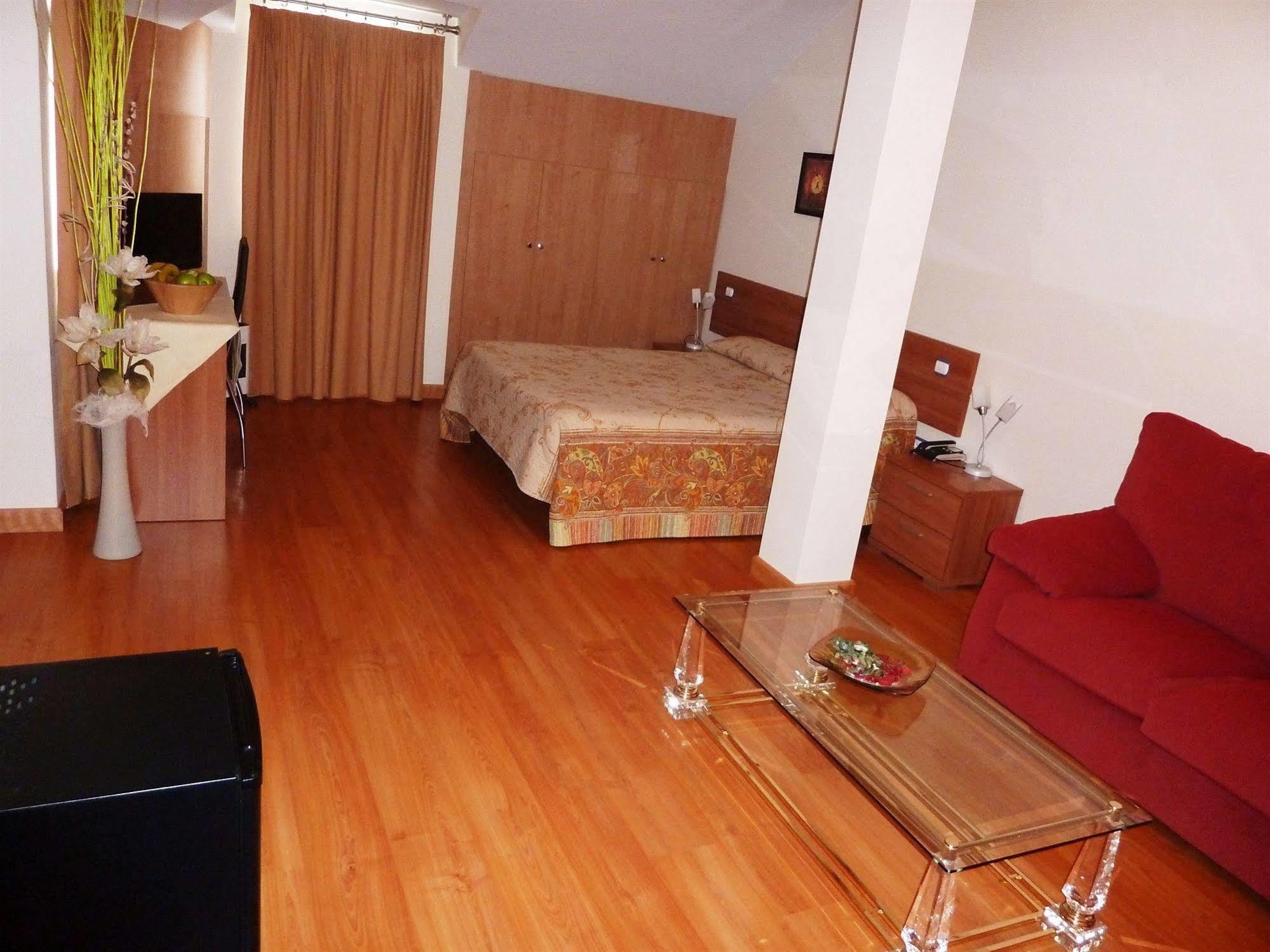 Hostal La Morada La Cistérniga Eksteriør bilde